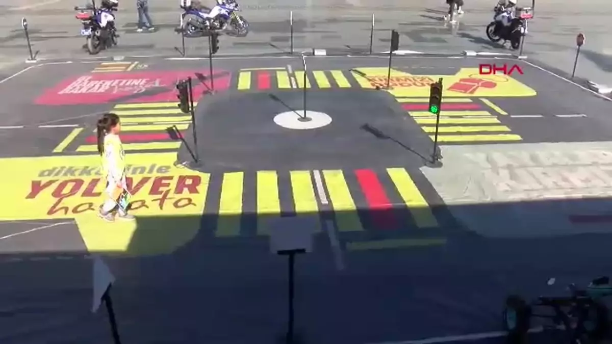 Mobil Trafik Eğitim TIR’ı Antalya’da