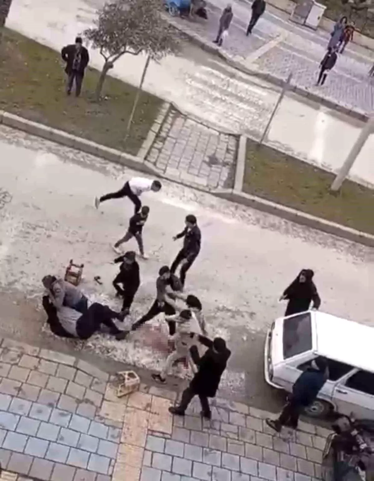 Tokat’ta Adliye Önünde Kavga