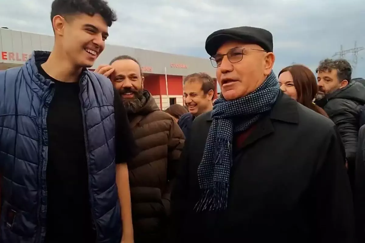 CHP’li Mahmut Tanal’tan Berkay Gezgin’e: Cezaevinin kapıları bu kadar yüksek değil, ne yaptın?